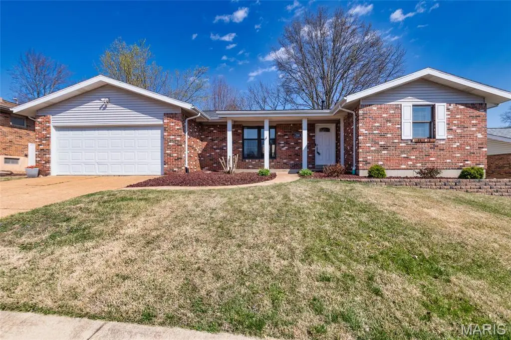 2161 Olde Winery Road, Saint Louis, MO 63129 - #1