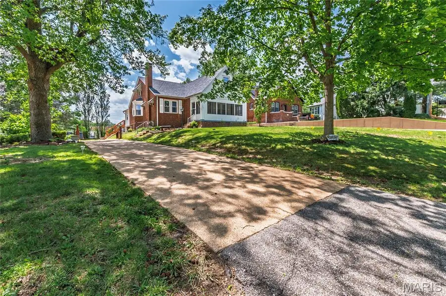 11624 Denny Road, Saint Louis, MO 63126 - #2