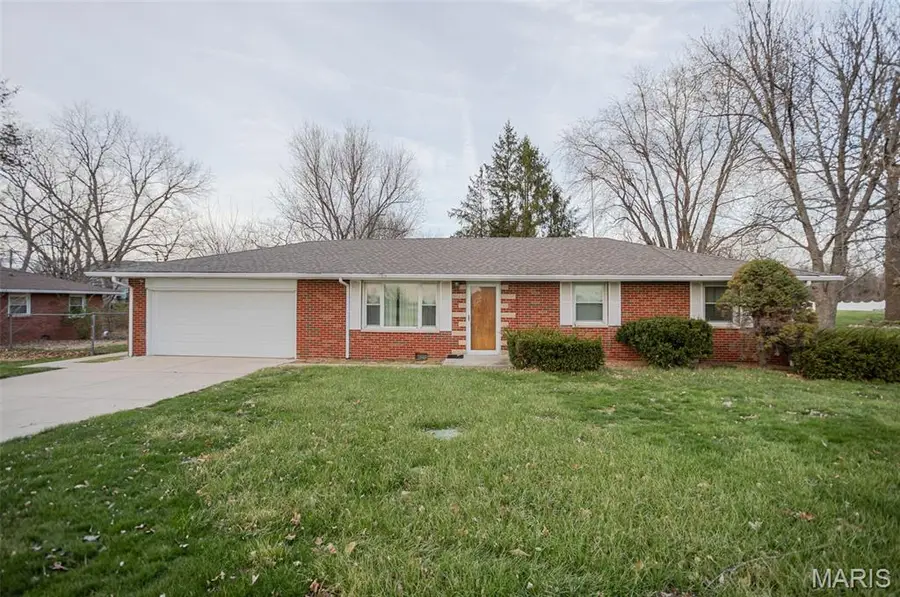 7132 W Main Street, Maryville, IL 62062 - #2