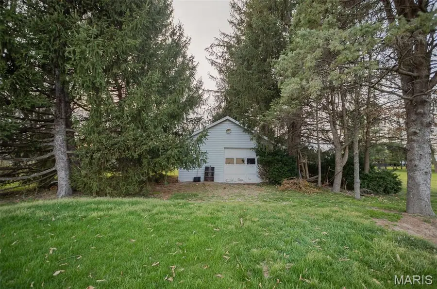 7132 W Main Street, Maryville, IL 62062 - #3