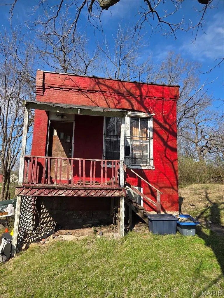 5643 Lotus Avenue, Saint Louis, MO 63112 - #1