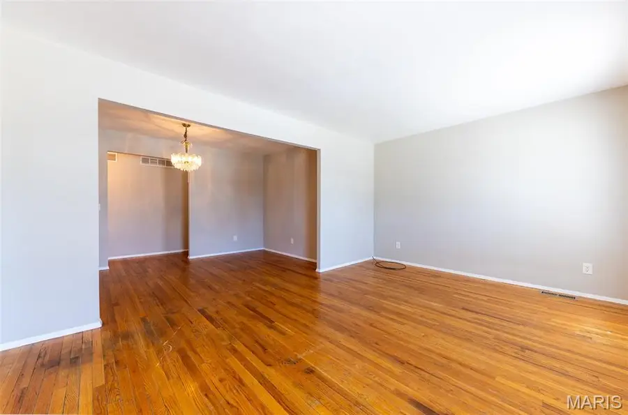 4421 Rhine Drive, Florissant, MO 63033 - #3