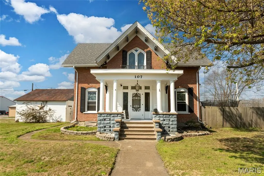 107 N Division, Du Quoin No 11, IL 62832 - #1