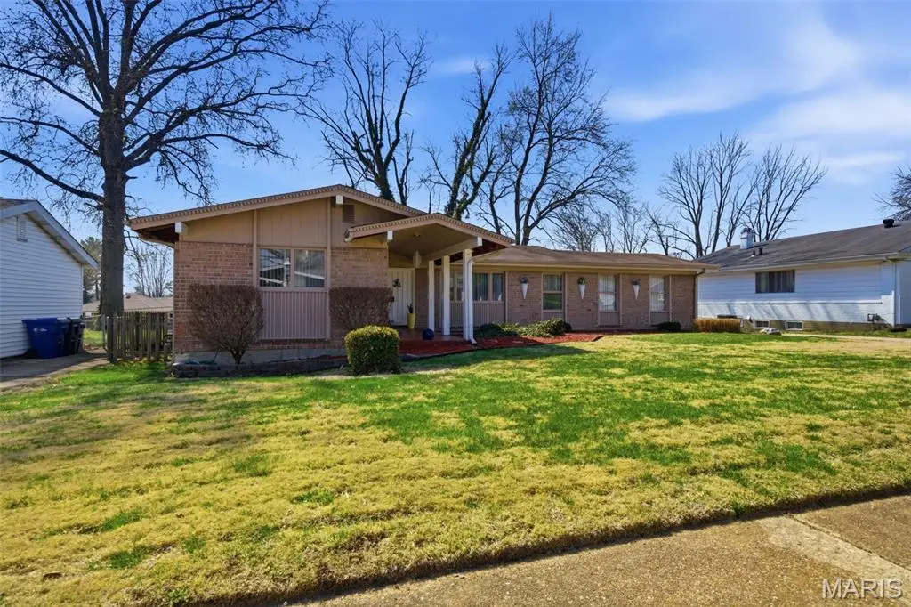 3630 Estates Drive, Florissant, MO 63033 - #1