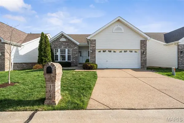 104 Ellington Oaks Drive, St Peters, MO 63376