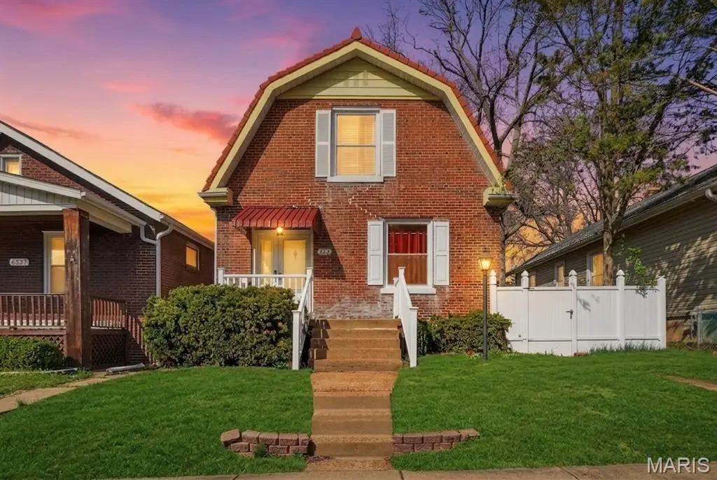 4333 Ellenwood Avenue, Saint Louis, MO 63116 - #1