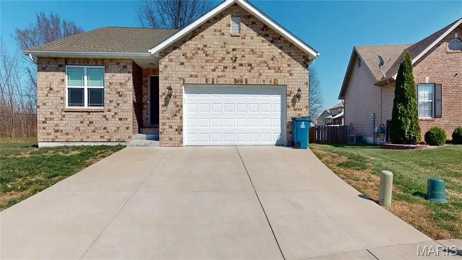 2629 Buenger Boulevard, Granite City, IL 62040 - #2