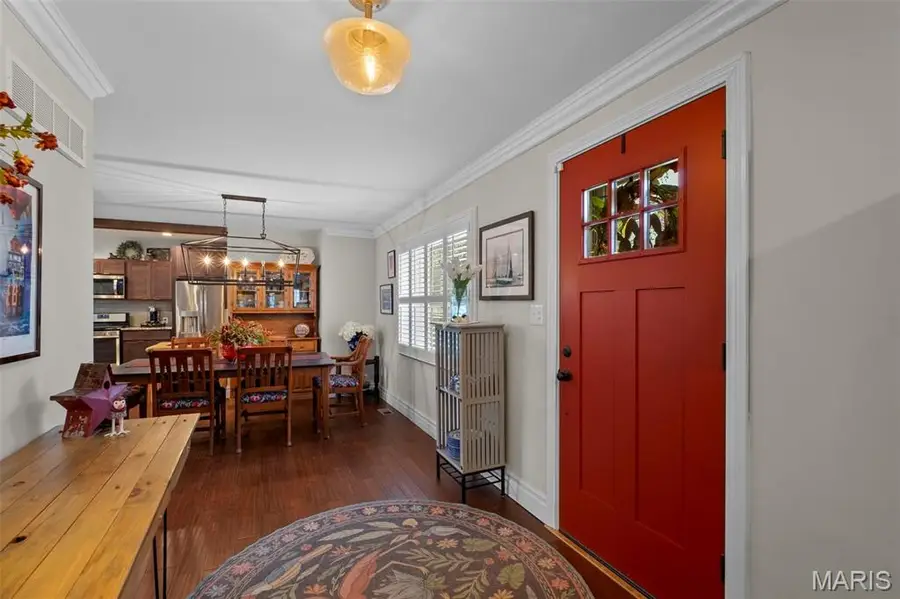 9842 Coventry Lane, Saint Louis, MO 63123 - #3