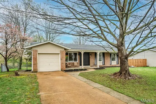 404 Quentin Drive, St Charles, MO 63301