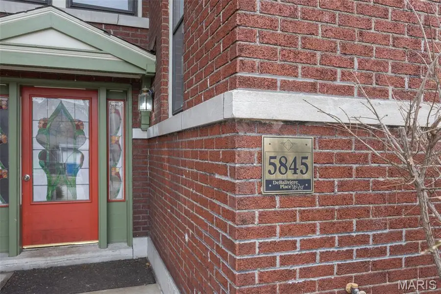 5845 Nina Place #2W, Saint Louis, MO 63112 - #3