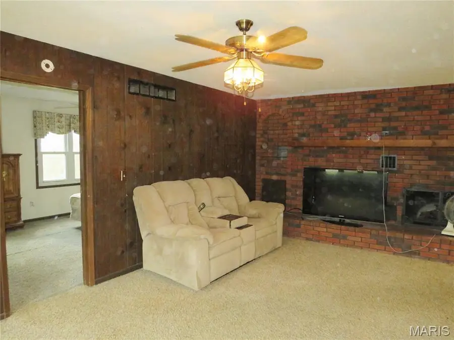 2371 Holtgrewe Road, Washington, MO 63090 - #3