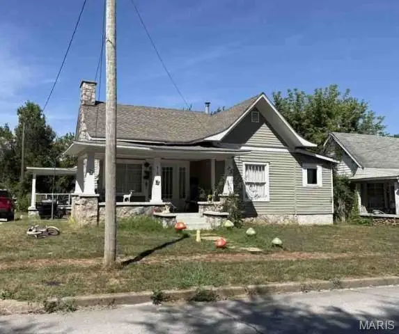 410 N High Street, Neosho, MO 64850 - #1