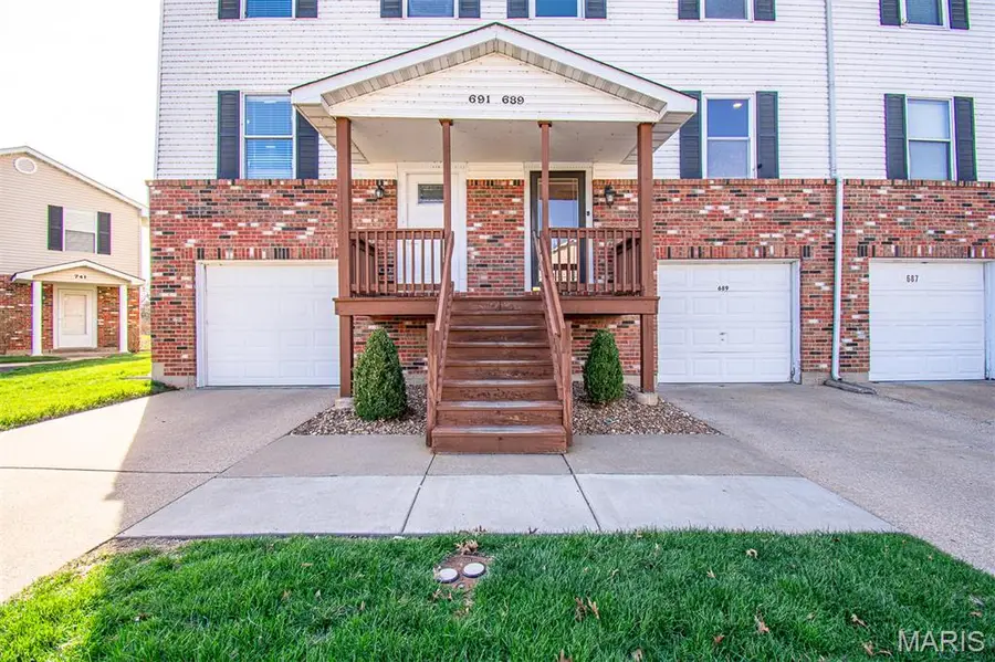 689 Boca Raton Drive #B, Saint Peters, MO 63376 - #2