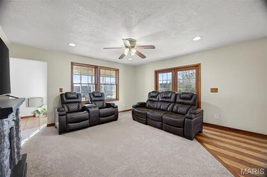 33992 Garrett Road, Richland, MO 65556 - #3