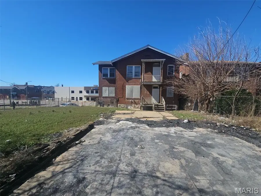 4126 S Grand Boulevard, Saint Louis, MO 63118 - #2