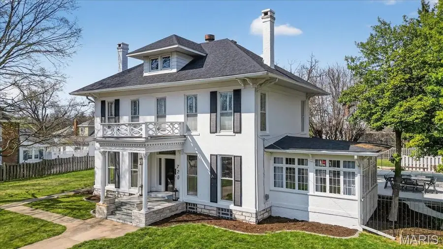 720 Grove Street, Alton, IL 62002 - #3