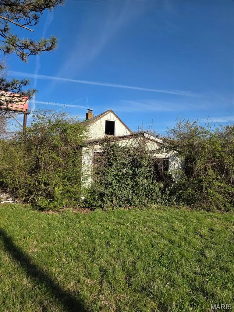 4715 Irving Avenue, Saint Louis, MO 63120 - #1