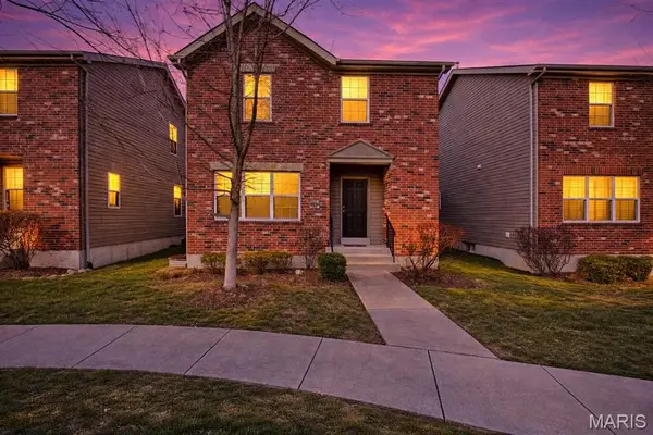 9736 Wilderness Battle Circle, St Louis, MO 63123