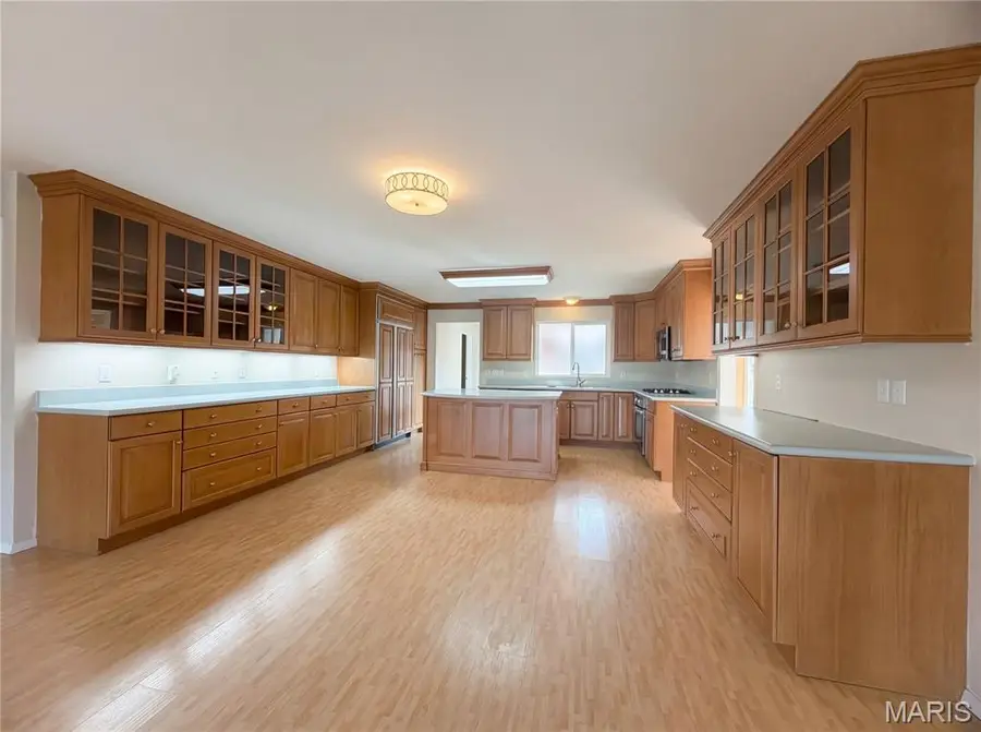 565 Graeser Road, Saint Louis, MO 63141 - #2