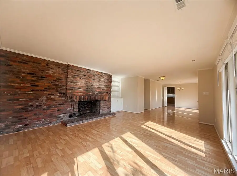 565 Graeser Road, Saint Louis, MO 63141 - #3