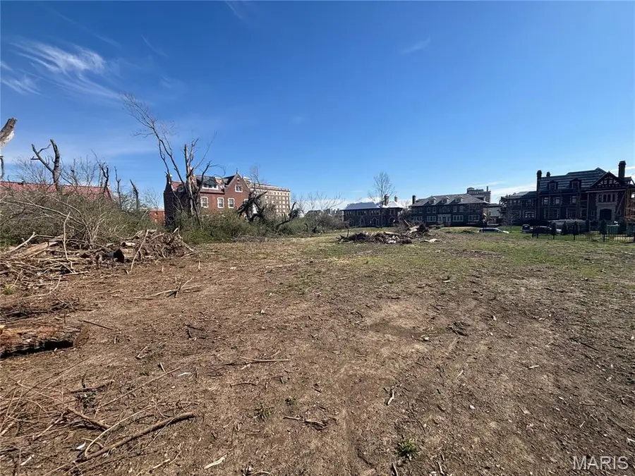 5 Washington Terrace, Saint Louis, MO 63112 - #2