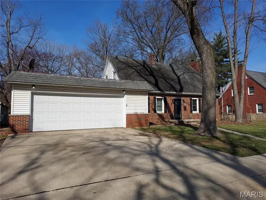 839 N Elm Street, Greenville, IL 62246 - #2