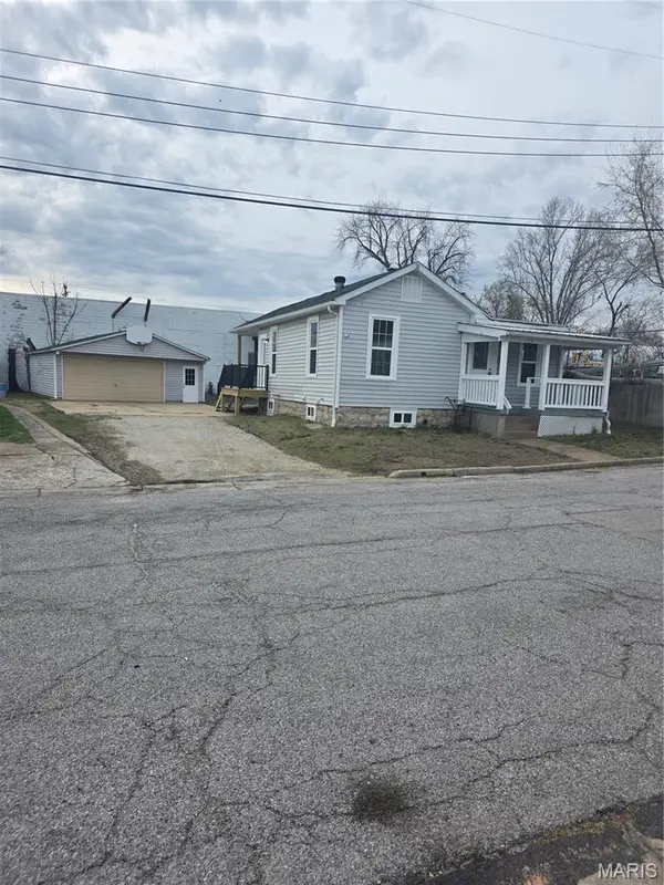 715 Walnut Street, Washington, MO 63090