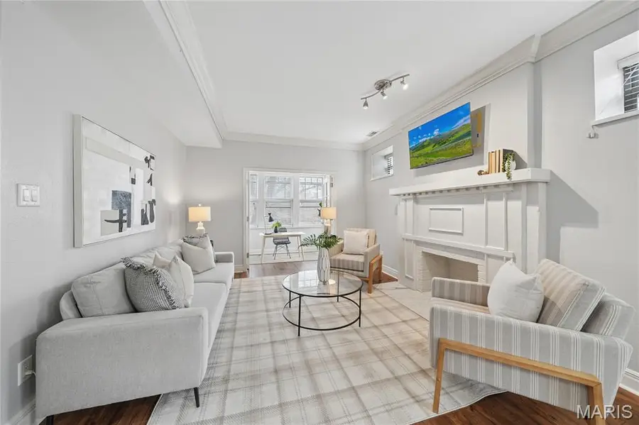 615 Clara Avenue #2A, Saint Louis, MO 63112 - #2