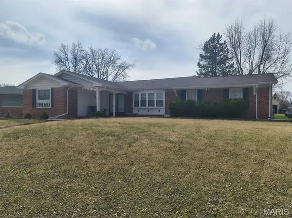 2703 Aberdeen Drive, Florissant, MO 63033