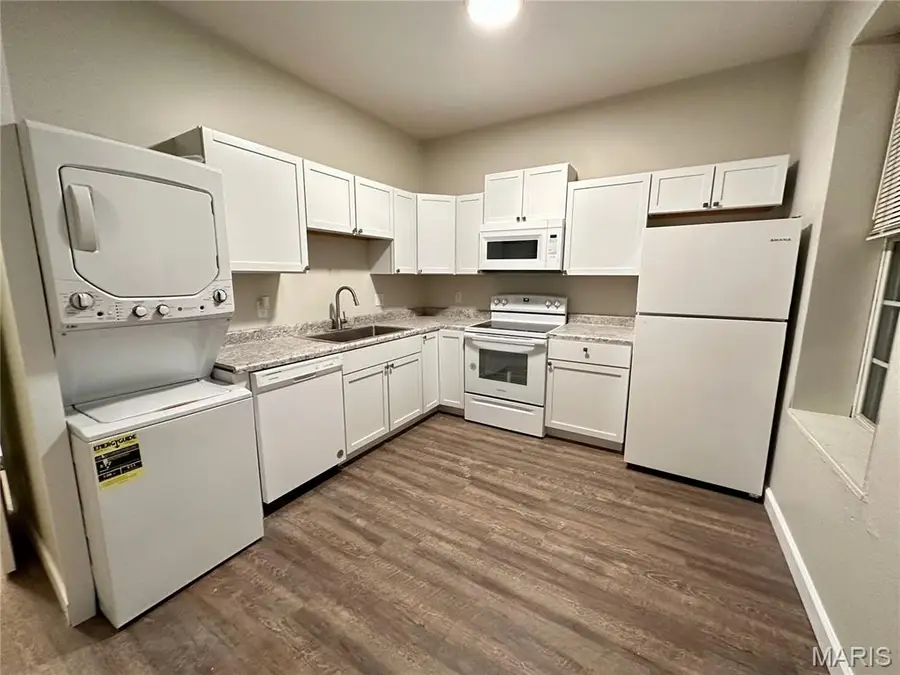 3142 Winnebago Street, Saint Louis, MO 63118 - #3