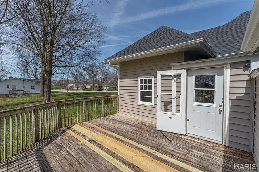 202 W Canada Street, Sturgeon, MO 65284 - #3