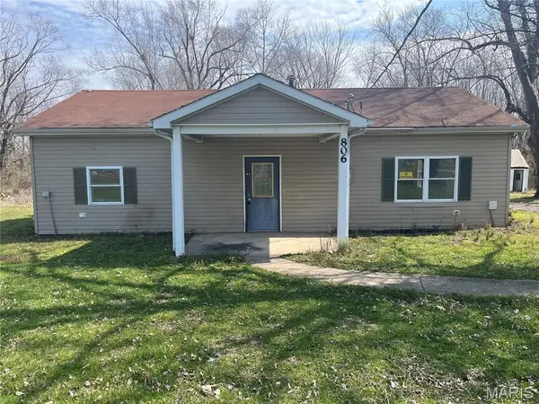 806 N Galloway Road, Vandalia, MO 63382
