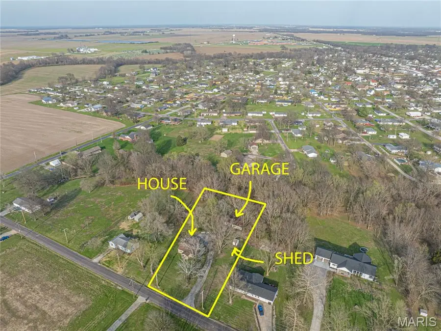 806 N Galloway Road, Vandalia, MO 63382 - #2
