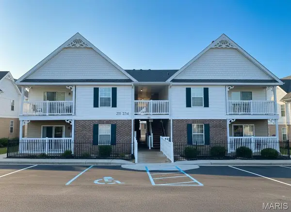 231 Saravalle Drive, St Peters, MO 63376