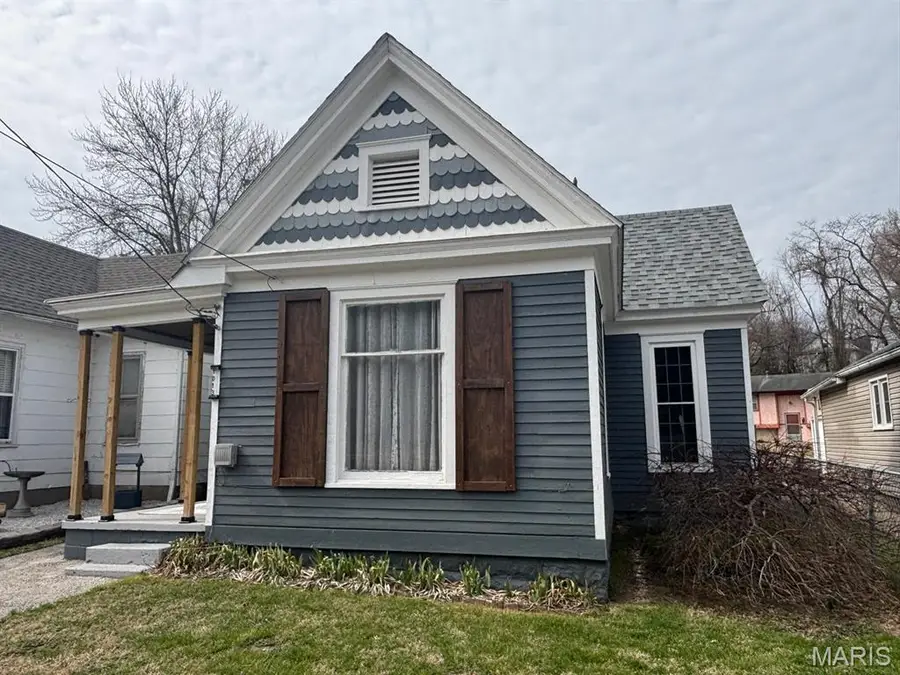 1013 Fulton Avenue, Hannibal, MO 63401 - #2