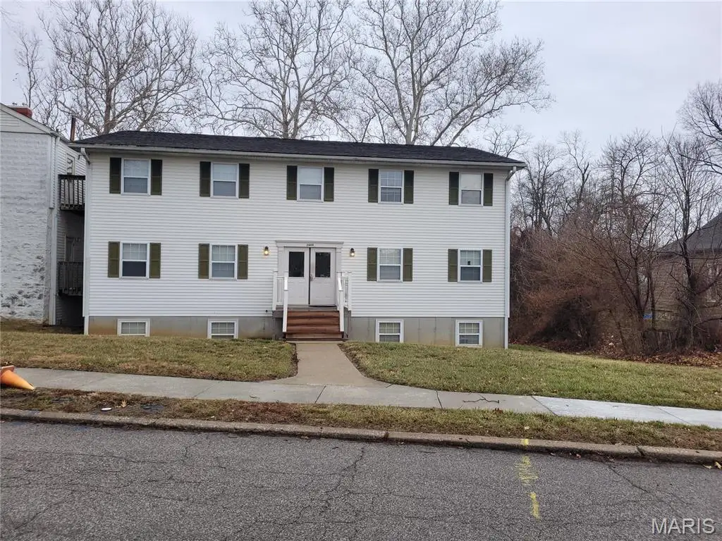 2705 College Avenue, Alton, IL 62002 - #1