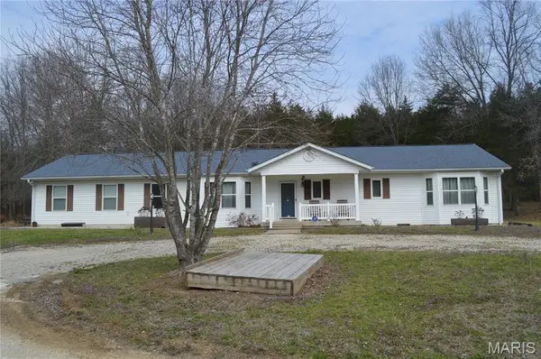 222 Scanland Farm Road, Montgomery City, MO 63361