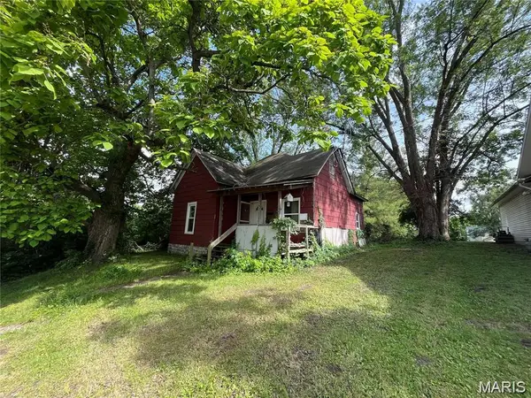 311 E. Monroe St., Paris, MO 65275