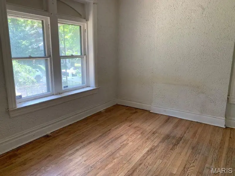 4429 Pennsylvania Avenue, Saint Louis, MO 63111 - #3