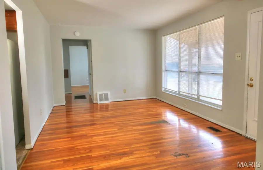 105 Clearview Drive, Florissant, MO 63033 - #3