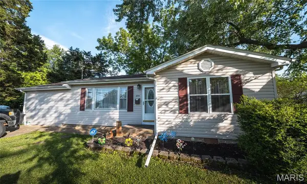 304 Monroe Street, Cuba, MO 65453