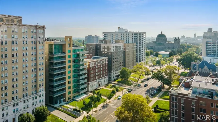 4545 Lindell Boulevard #3, Saint Louis, MO 63108 - #3