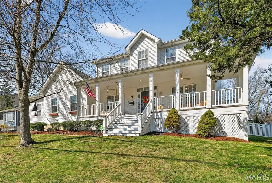 811 N Harrison Avenue, Kirkwood, MO 63122 - #2