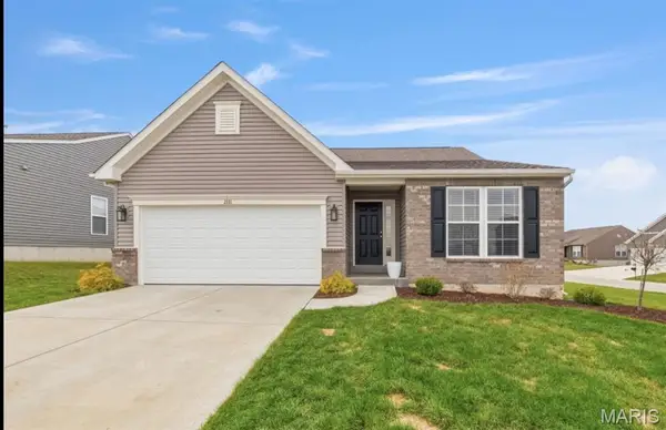 2131 Central Park Drive, Troy, MO 63379