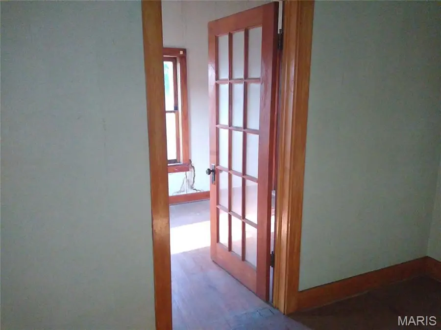 1020 Krause Avenue, Willisville, IL 62997 - #3