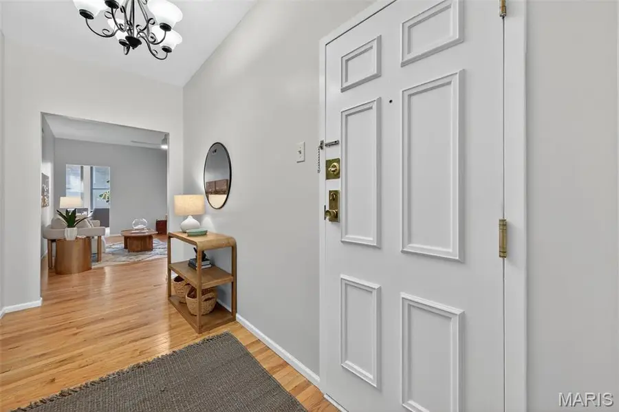 5559 Pershing Avenue #1F, Saint Louis, MO 63112 - #2