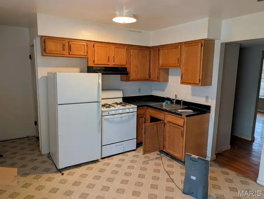 1724 Elliott Avenue, Saint Louis, MO 63106 - #2