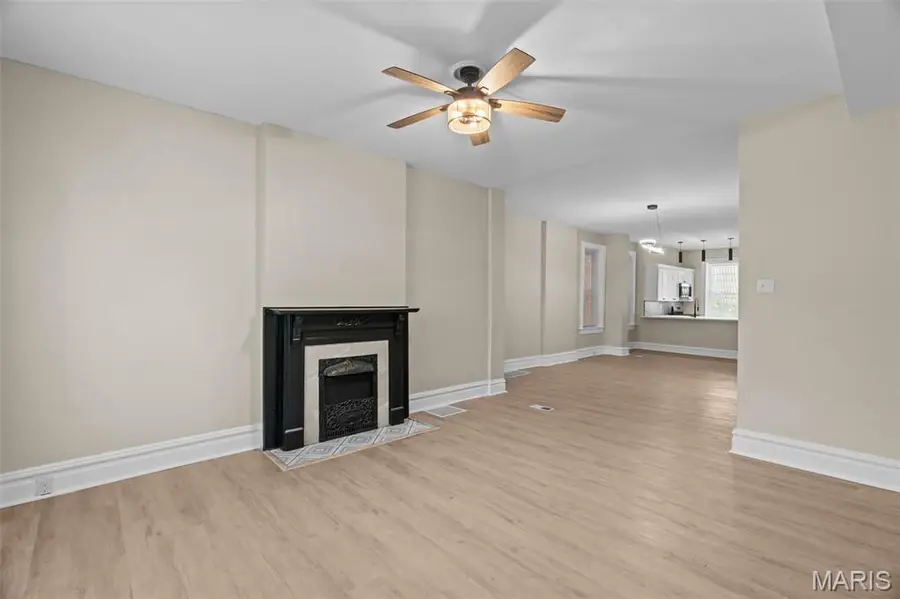 3325 Minnesota Avenue, Saint Louis, MO 63118 - #3