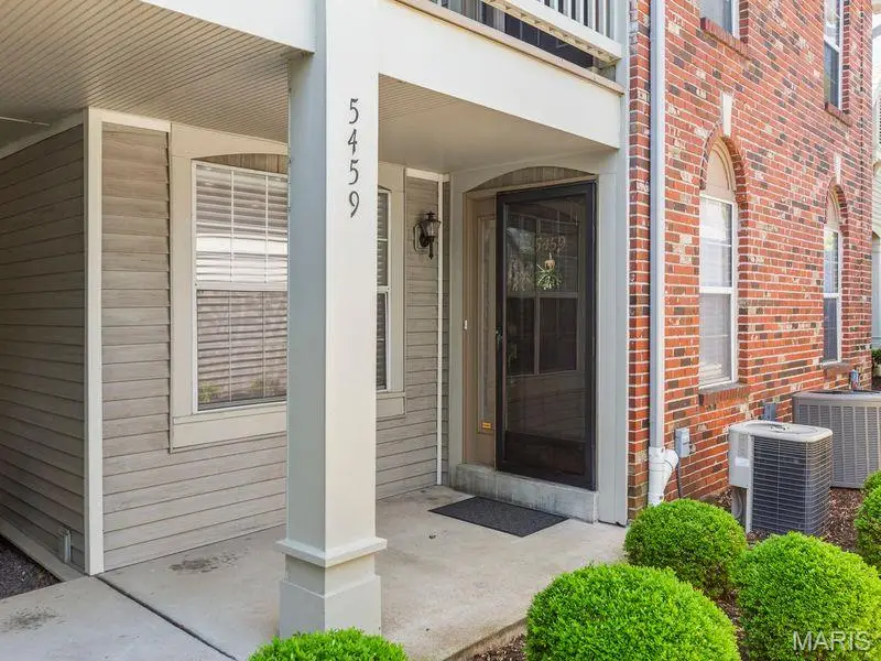 5459 Kenrick Parke Drive, Saint Louis, MO 63119 - #2
