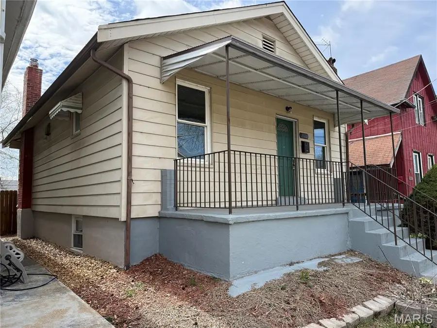 3932 Schiller Place, Saint Louis, MO 63116 - #3